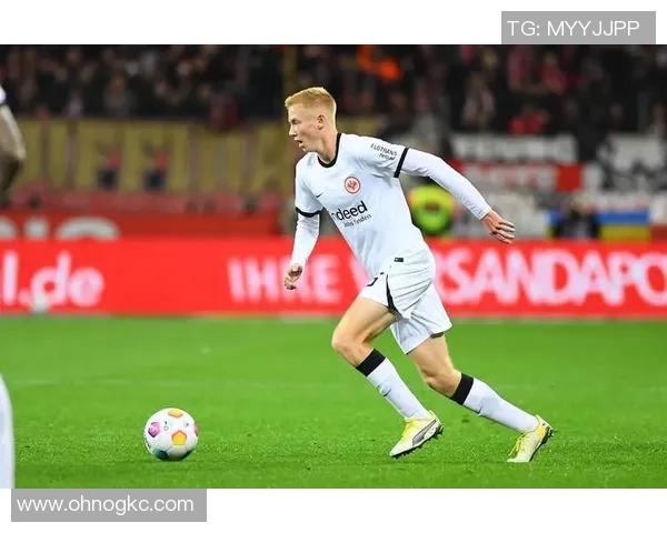 法兰克福连胜,德甲争冠形势多变 法兰克福连胜,德甲争冠形势多变